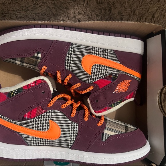 Jordan Kids Shoes - Maroon/Orange Plaid - Picture 5 of 6